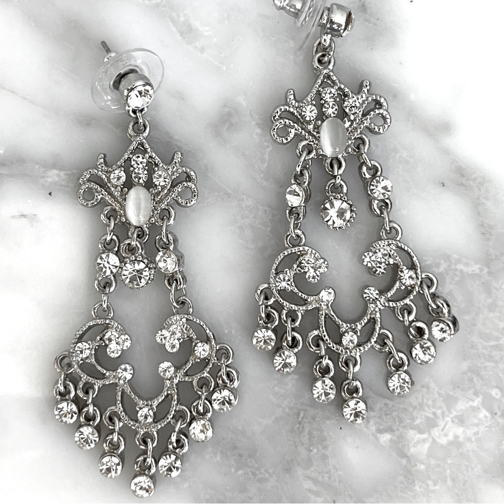 Evening cocktail, chandelier, dangle earring set